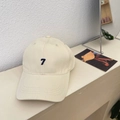 Klassische cremefarbene Baumwoll-Basecap mit blauer Stickerei Nummer 7 für Damen - 56-62cm / Beige-Khaki