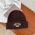 Dark brown knit beanie featuring New York USA white embroidery in American retro style - 56-65cm (Elastic) / Brown