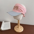 Visiera parasole bicolore grigio e rosa in tessuto traspirante con ricamo e laccetti - 56-58cm Regolabile / Rosa
