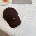 Gorra de béisbol marrón oscuro con bordado de letras RH sobre fondo a rayas - 56-58cm Ajustable / café