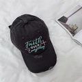 Gorra de béisbol negra vintage desgastada para mujer con bordado Faith OVER Everything - 56-59cm (Ajustable) / Gris