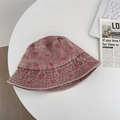 Cappello bucket in denim rosso scuro con ricamo farfalla rosa da donna - 56-58cm / Rosa Loto