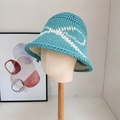 Chapeau bob en tricot ajouré bleu et crème avec motifs nœuds décoratifs élégants - 56-58cm / Bleu