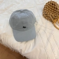 Lichtblauwe katoenen baseballcap met minimalistisch zwart vossenborduursel op de voorkant - 56-58cm Verstelbaar / Haze Blauw