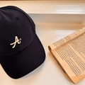 Gorra de béisbol de lona negra con bordado de letra A dorada en estilo minimalista - 56-58cm Ajustable / Azul Marino