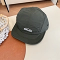 Olijfgroene 5-panel camper pet met outdoors borduursel en korte klep voor wandelen - 56-58cm / Legergroen