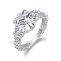 Anello di lusso in argento S925 con moissanite da 5ct e fascia con pavé di diamanti - Taglia US 7 / Moissanite