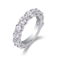 Anello eternity classico in argento sterling S925 con moissanite e montatura a griffe comuni - Taglia US 9 / Stile Moissanite Argento