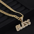 Collana a catena cubana dorata con pendente a lettere BLESS e zirconi incastonati - Ciondolo a Lettera Dorato E Collana Cubana