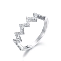 Anillo clásico de plata de ley S925 con circonitas brillantes y diseño de zigzag - US 5 / Oro Blanco