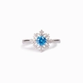 Elegant S925 sterling silver snowflake ring featuring a blue central zircon and white stones - US Size 6 / Platinum (Blue Zircon)