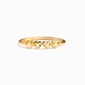 Anillo de corazón en plata S925 dorada minimalista con circonitas sobre fondo blanco - Talla US 6 / Dorado