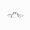 Elegante anillo arqueado de plata ley s925 con pavé de circonitas cúbicas brillantes - Talla US 6 / Oro Blanco