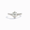 S925 sterling silver crown V-shaped ring with brilliant round zircon gemstone - US Size 6 / White Gold