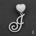 Pendente a cuore argentato con lettera J in strass su sfondo nero stile hip-hop - Solo Ciondolo Con Lettera / Argento Lettera Corsiva J