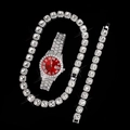 Set di gioielli ghiacciati con orologio dal quadrante rosso e collane di cristallo abbinate - Rosso