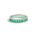 Dettaglio macro dell'anello in argento S925 con zirconi verdi di forma rettangolare - Argento Platino (Zirconia Verde) / Taglia US 6