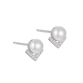 Macro detail of S925 silver stud earrings with V-shaped pavé diamonds and lustrous pearls - 925 Silver / White Gold