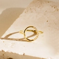 Elegante vergulde S925 sterling zilveren ring met een halve cirkel van witte zirkonia's - US Maat 6 / Goud