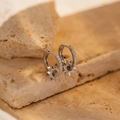 Elegante S925 Sterling Silber Creolen mit Zirkonia besetzten Stern Anhängern für Damen - Weißgold