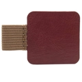 Soporte adhesivo de cuero PU rojo oscuro con bucle elástico beige para bolígrafos - Marrón