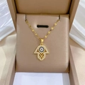 Luxuriöse vergoldete Hamsa Hand Halskette mit blauem Evil Eye und Kristallen in Box - Hamsa-Hand Stil A