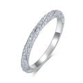 Eleganter S925 Sterlingsilber Spiralring mit funkelndem Moissanit im gedrehten Design - US6# / Geflochtener Seil Pavé Stil (RG025371)