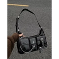 Y2K vintage zwarte laklederen hobo tas met meerdere zakken en zilveren metalen kettingen - Zwart