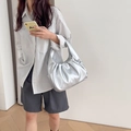 Bolso hobo plateado plisado para mujer con correa de hombro estilo moderno Y2K - Plateado