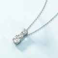 Drei-Steine Moissanit Halskette aus S925 Sterling Silber mit brillantem Glanz-Finish - Anhänger Ohne Kette (Hauptstein 6.5*6.5mm) (Mit GRA Moissanit-Zertifikat) / 925er Silber