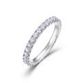 Funkelnder Eternity-Ring aus S925 Sterlingsilber mit einer Reihe glänzender Moissanit-Steine - US6# / Mikro-Pavé 2mm Ring (RG019894)