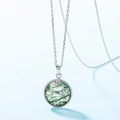 S925 silver necklace with round green moss agate pendant in a rope textured frame - 925 Silver / Necklace with Chain