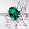 S925 Silberring mit ovalem Smaragd-Edelstein und weißen Kristallen im Marquise-Schliff - US6 / Silber