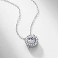 S925 Sterling Silber Halskette mit rundem Solitär und Pavé-Umrandung in Silber-Optik - Lab-Gezüchteter Diamant Stil (NL024969)