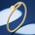 Gepolijste 18K gouden kralenarmband met een uniek geometrisch spijkerkopontwerp - Gekrald Nagel Stijl (32-D-6) / Goud