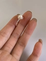 925 sterling silver open ring featuring a natural white pearl with wavy band design - Silver