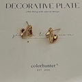 Pendientes de botón con ondas doradas en plata 925 con texturas irregulares artísticas - Dorado