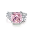 Luxe S925 zilveren ring met een grote roze radiant geslepen zirkoon en accent zijstenen - US 5 / Roze Zirconia (CBJZ092)