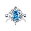 Elegante anello in argento S925 con acquamarina ovale e accenti in zircone a goccia - US 5 / Zirconia Blu (CBJZ236)