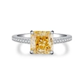 Lussuoso anello in argento S925 con zircone giallo quadrato e diamanti laterali - US 5 / Zirconia Gialla (CBJZ226)