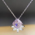 Collar de plata S925 con circón rosa de corte radiante y elegante diseño en forma de abanico - Plata 925 / Circonia Rosa (XL067)