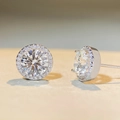 Detail of round halo moissanite stud earrings in S925 sterling silver with a classic pavé setting - High Carbon Diamond-Gold (ED099) / 1 ct