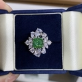 Anello in argento S925 con pietra verde taglio cushion in una confezione regalo di lusso - US 5 / Verde