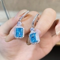 Orecchini in argento S925 con acquamarina rettangolare e contorno di diamanti brillanti - Blu