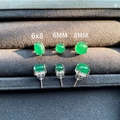 Orecchini in argento S925 con calcedonia verde nelle misure 6mm, 8mm e 6x8mm - Argento 925 / 6mm Tondo (ED154)