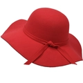 Chapeau élégant en feutre de laine rouge à large bord ondulé et nœud décoratif - S (54cm) (Enfant) / Rouge