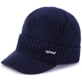 Bonnet en tricot épais pour hommes en bleu marine avec visière intégrée et logo sport - Élastique 56-60cm / Bleu