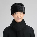 Gorro de invierno para hombre de piel sintética con orejeras y bufanda negra a juego - Negro (Gorro Cosaco)