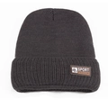 Détail du bonnet en tricot gris anthracite avec écusson en cuir sport et mode - Taille unique / Écusson Sport Fashion / Uni Gris