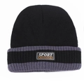 Bonnet tricoté d'hiver pour hommes avec écusson SPORT FASHION et doublure polaire - Taille unique / Écusson Sport Fashion / Noir à Rayures